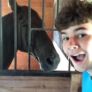 Meet your Posher, Lewie